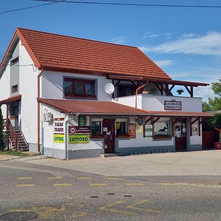 Kertész Vendégház Hegykő Exterior foto